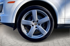 Used 2018  Porsche Cayenne 4d SUV AWD Platinum at Pre-Owned Plus near San Antonio&comma; TX