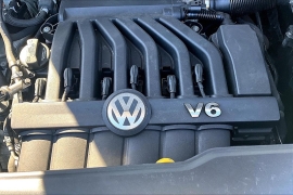 Used 2018  Volkswagen Atlas 3&period;6L V6 Launch Edition FWD at Pre-Owned Plus near San Antonio&comma; TX