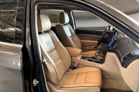 Used 2020  Jeep Grand Cherokee 4d SUV 4WD Overland V8 at Pre-Owned Plus near San Antonio&comma; TX