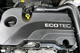 Used 2022  Chevrolet Equinox FWD 4dr LT w&sol;1LT at Pre-Owned Plus near San Antonio&comma; TX