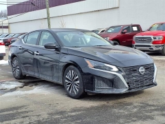  2024 Nissan Altima 2&period;5 SV Sedan at Maxx Loans near St&period; Adrian&comma; MI
