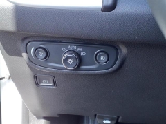 Used 2024 GMC Terrain AWD 4dr SLT at Maxx Loans near ,