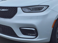 Used 2023 Chrysler Pacifica Limited FWD at Maxx Loans near St. Adrian, MI