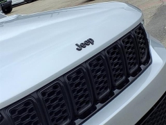 Used 2024 Jeep Grand Cherokee Limited 4x4 at Maxx Loans near St. Adrian, MI