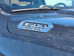 Used 2019  Ram 1500 4WD Crew Cab Laramie at Maxx Loans near St&period; Adrian&comma; MI