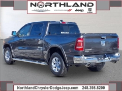 Used 2019  Ram 1500 4WD Crew Cab Laramie at Maxx Loans near St&period; Adrian&comma; MI