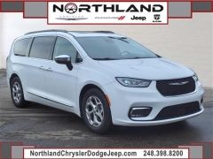 Used 2023 Chrysler Pacifica Limited FWD at Maxx Loans near St. Adrian, MI
