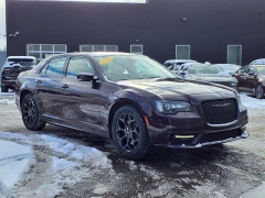 Used 2020  Chrysler 300 Touring L AWD at Maxx Loans near St&period; Adrian&comma; MI
