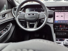 Used 2025  Jeep Grand Cherokee Limited 4x4 at Maxx Loans near St&period; Adrian&comma; MI