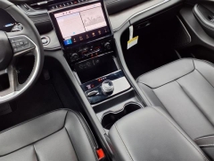 Used 2024 Jeep Grand Cherokee Limited 4x4 at Maxx Loans near St. Adrian, MI