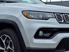 Used 2025 Jeep Compass Limited 4x4 at Maxx Loans near St. Adrian, MI