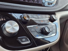 Used 2019 Chrysler Pacifica Limited FWD at Maxx Loans near St. Adrian, MI