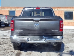 Used 2019  Ram 1500 4WD Crew Cab Laramie at Maxx Loans near St&period; Adrian&comma; MI
