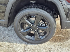 Used 2023  Jeep Grand Cherokee L Altitude 4x4 at Maxx Loans near St&period; Adrian&comma; MI