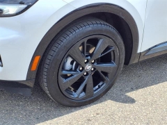 Used 2023 Buick Envision FWD 4dr Essence at Maxx Loans near ,