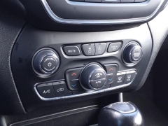 Used 2023 Jeep Cherokee Altitude Lux 4x4 at Maxx Loans near ,