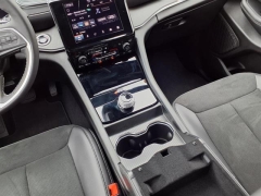Used 2024 Jeep Grand Cherokee Altitude 4x4 at Maxx Loans near St. Adrian, MI