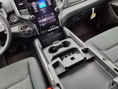 Used 2025  Ram 1500 Big Horn 4x4 Crew Cab 6'4" Box at Maxx Loans near St&period; Adrian&comma; MI