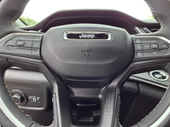 Used 2024 Jeep Grand Cherokee Altitude 4x4 at Maxx Loans near St. Adrian, MI