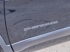 Used 2023 Jeep Cherokee Altitude Lux 4x4 at Maxx Loans near ,