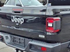 Used 2020 Jeep Gladiator Overland 4x4 at Northland Chrysler Dodge Jeep Ram near Oak Park, MI