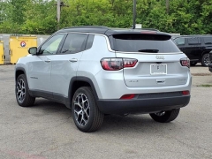 Used 2025 Jeep Compass Limited 4x4 at Maxx Loans near St. Adrian, MI