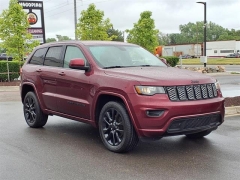 Used 2017 Jeep Grand Cherokee Altitude 4x4 *Ltd Avail* at Maxx Loans near ,