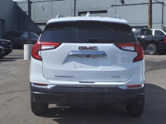 Used 2024 GMC Terrain AWD 4dr SLT at Maxx Loans near ,