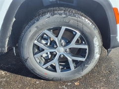 Used 2025  Jeep Grand Cherokee L Limited 4x4 at Maxx Loans near St&period; Adrian&comma; MI