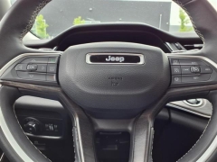 Used 2022 Jeep Grand Cherokee Limited 4x4 at Maxx Loans near ,