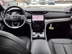 Used 2025  Jeep Grand Cherokee Limited 4x4 at Maxx Loans near St&period; Adrian&comma; MI