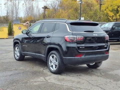 Used 2024  Jeep Compass Latitude 4x4 at Maxx Loans near St&period; Adrian&comma; MI