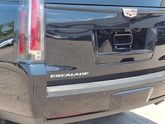 Used 2020 Cadillac Escalade 4d SUV 4WD Premium Luxury at Northland Chrysler Dodge Jeep Ram near Oak Park, MI