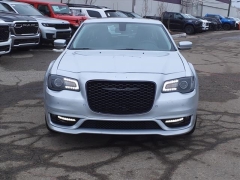 Used 2022 Chrysler 300 Touring L RWD at Maxx Loans near St. Adrian, MI