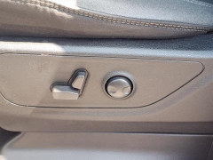 Used 2022 Ram 1500 Big Horn 4x4 Crew Cab 5'7" Box at Northland Chrysler Dodge Jeep Ram near Oak Park, MI