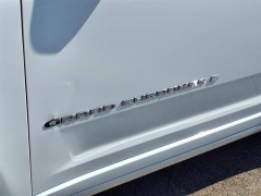 Used 2023 Jeep Grand Cherokee Overland 4x4 at Maxx Loans near ,