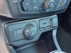 Used 2020 Jeep Renegade Limited 4x4 at Maxx Loans near ,