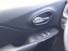 Used 2023 Jeep Cherokee Altitude Lux 4x4 at Maxx Loans near ,
