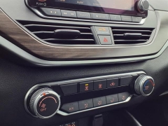 Used 2024  Nissan Altima 2&period;5 SV Sedan at Maxx Loans near St&period; Adrian&comma; MI