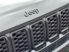 Used 2023 Jeep Grand Cherokee Altitude X 4x4 at Maxx Loans near ,