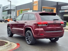 Used 2017 Jeep Grand Cherokee Altitude 4x4 *Ltd Avail* at Maxx Loans near ,