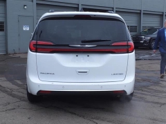 Used 2023 Chrysler Pacifica Limited FWD at Maxx Loans near St. Adrian, MI