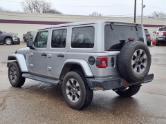 Used 2020  Jeep Wrangler Unlimited Sahara 4x4 at Maxx Loans near St&period; Adrian&comma; MI