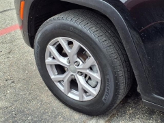 Used 2022 Jeep Grand Cherokee Limited 4x4 at Maxx Loans near ,