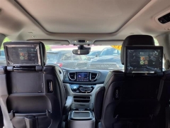 Used 2019 Chrysler Pacifica Limited FWD at Maxx Loans near St. Adrian, MI