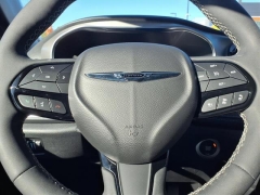 Used 2022  Chrysler Pacifica Limited AWD at Maxx Loans near St. Adrian, MI