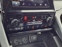 Used 2023  Jeep Grand Cherokee L Altitude 4x4 at Maxx Loans near St&period; Adrian&comma; MI