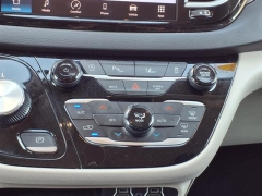 Used 2023 Chrysler Pacifica Touring L FWD at Maxx Loans near ,