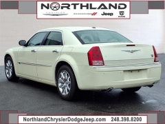 Used 2010 Chrysler 300 4dr Sdn 300C Hemi RWD at Maxx Loans near St. Adrian, MI