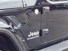 Used 2020 Jeep Gladiator Overland 4x4 at Northland Chrysler Dodge Jeep Ram near Oak Park, MI